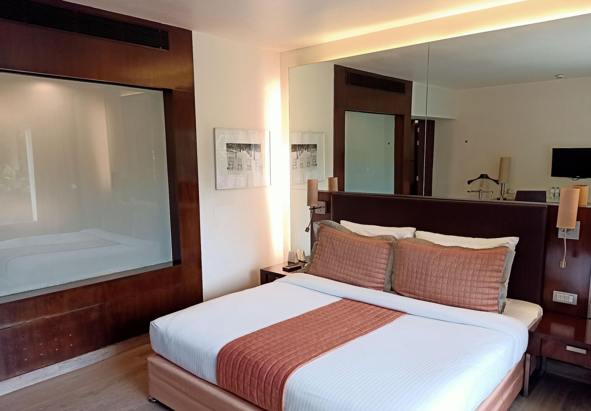 St Laurn Koregaon Park Pune Exteriör bild