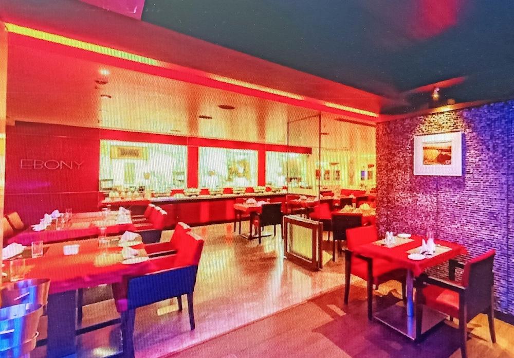 St Laurn Koregaon Park Pune Exteriör bild